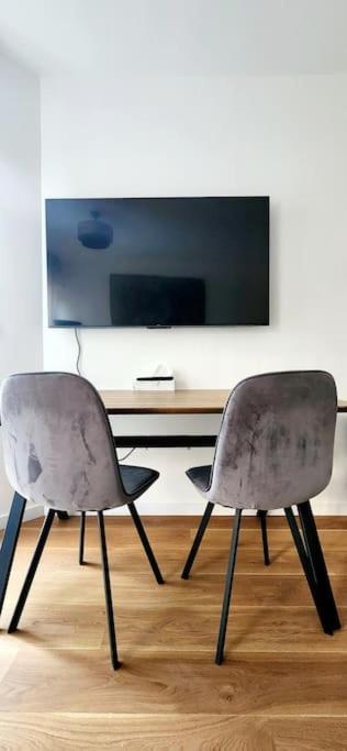 New & Serene 1-Bedroom Apart Near #Ladefenseparis #Parking&Fibre Suresnes Exteriér fotografie