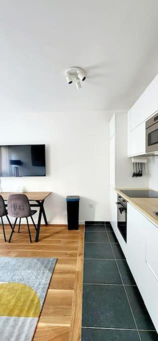 New & Serene 1-Bedroom Apart Near #Ladefenseparis #Parking&Fibre Suresnes Exteriér fotografie